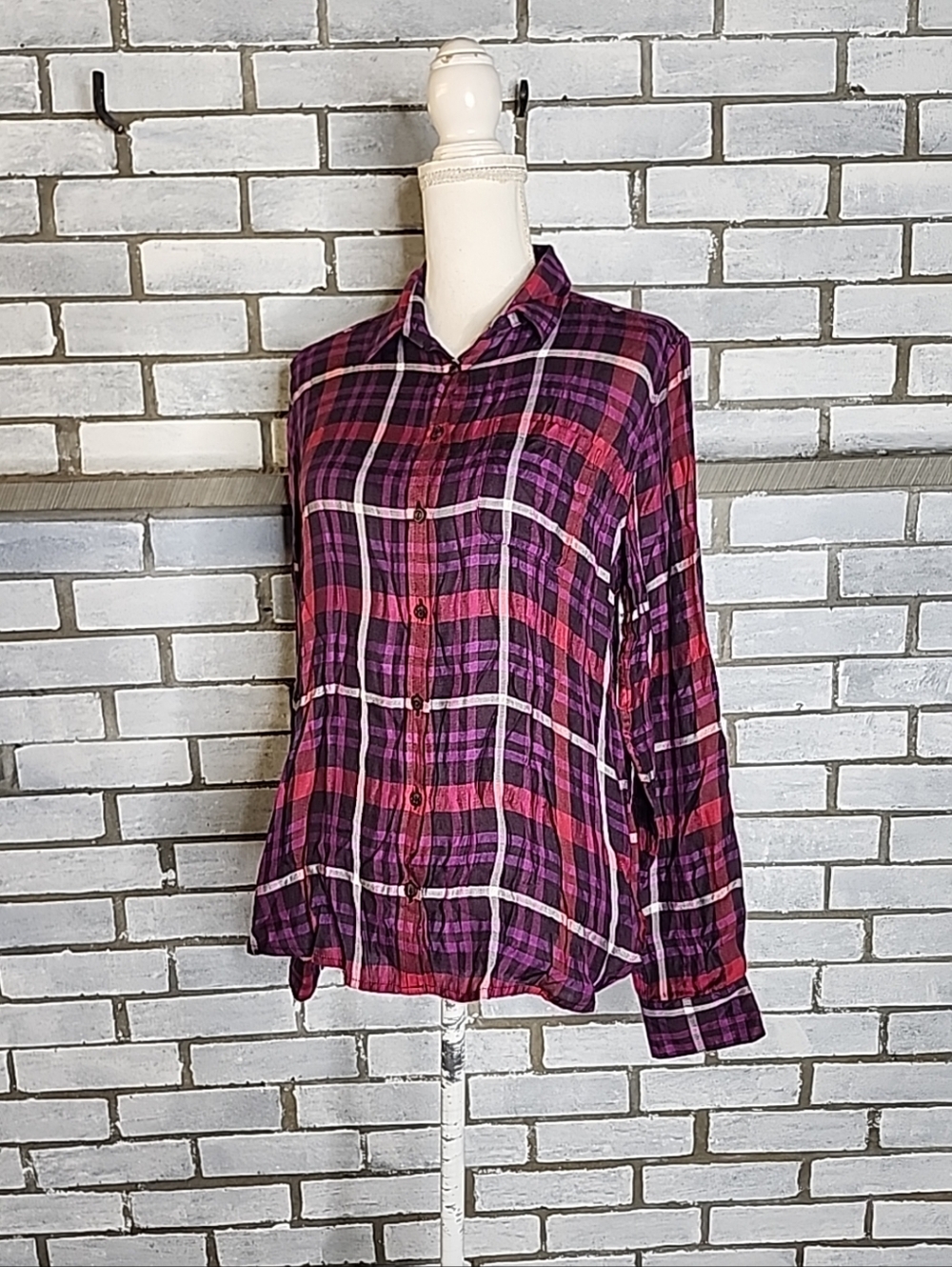 • American Eagle Women's Long Sleeve Button Up Plaid Shirt Medium Multicolored